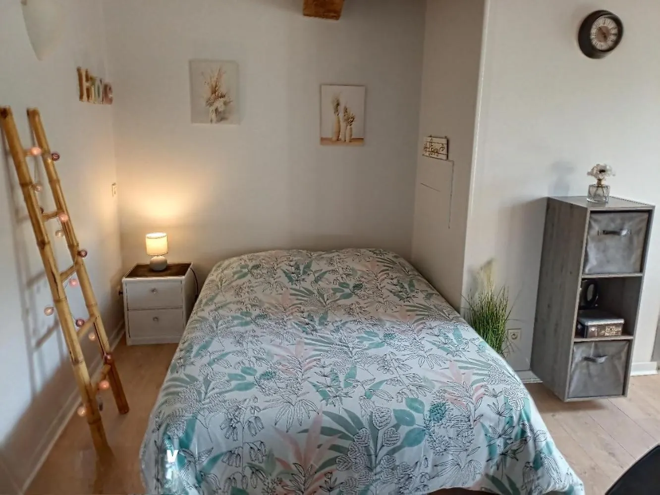 Apartment Les Trois Plumes - Centre Ville - Vue Cour Arboree Bourg-en-Bresse